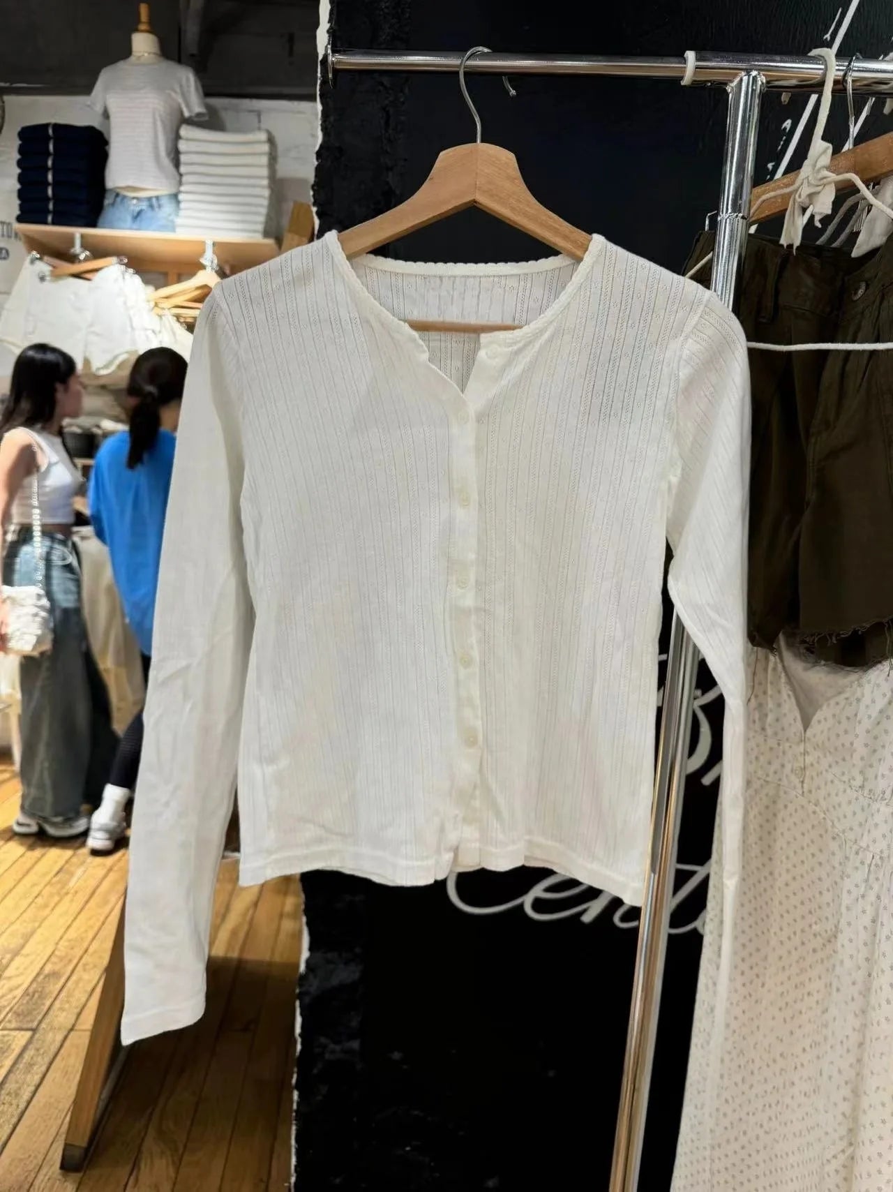 White Hollow Out Slim Long Sleeve T-shirt Women Simple Basic O-Neck Single Breasted Cotton Tees Chic Sweet Tshirt Y2K Tops New