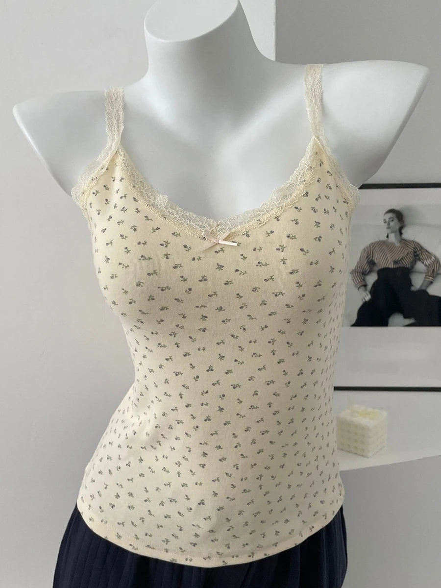 Lace Trim V-neck Slim Tank Tops Women Summer New Streetwear Cotton Casual Sleeveless Vests Sweet Cute Preppy Style Camisole Y2K