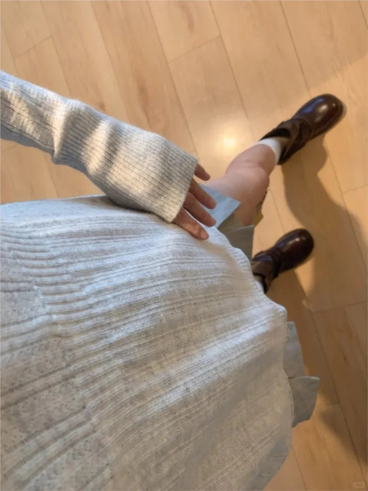 V-neck Knitted Tees Women Fashion Cotton Soft Gray Slim Long Sleeve T-shirt Sweet Cute Preppy Style T Shirt Y2K Sweater