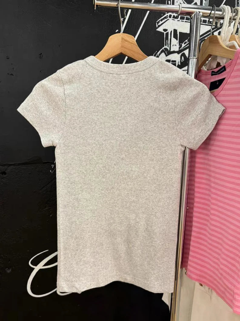 New Cute Little Deer Flowers Embroidery T-shirt Woman O-Neck Slim Short Sleeve Cotton Tees Tops Spring Casual Sweet Y2K Tshirts