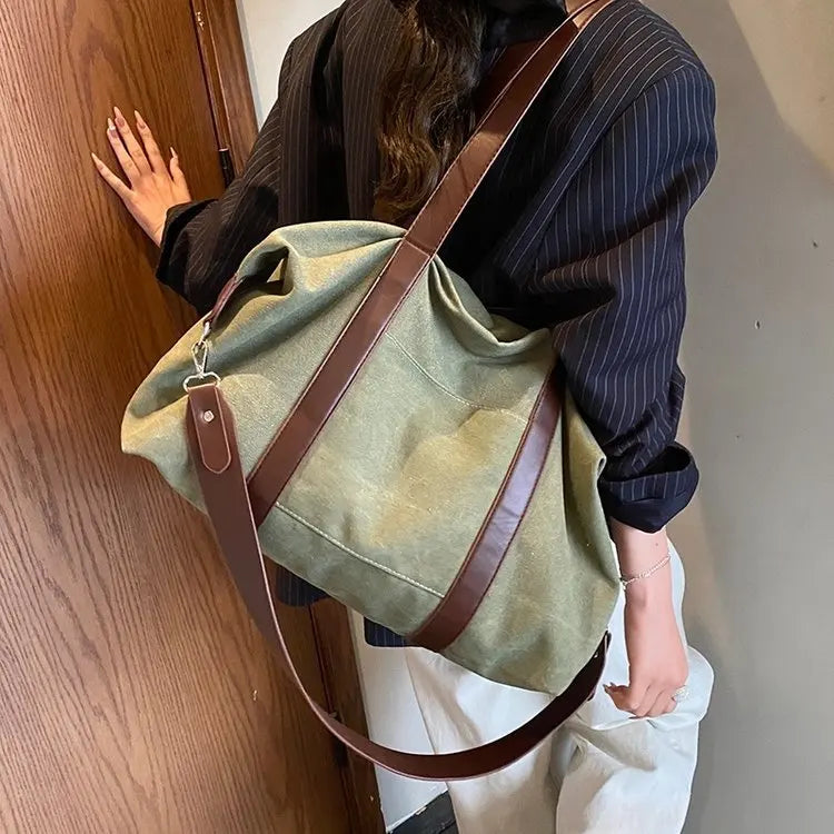 Simple, stylish, large-capacity women's tote bag, new autumn style, travel trendy shoulder/crossbody bag.