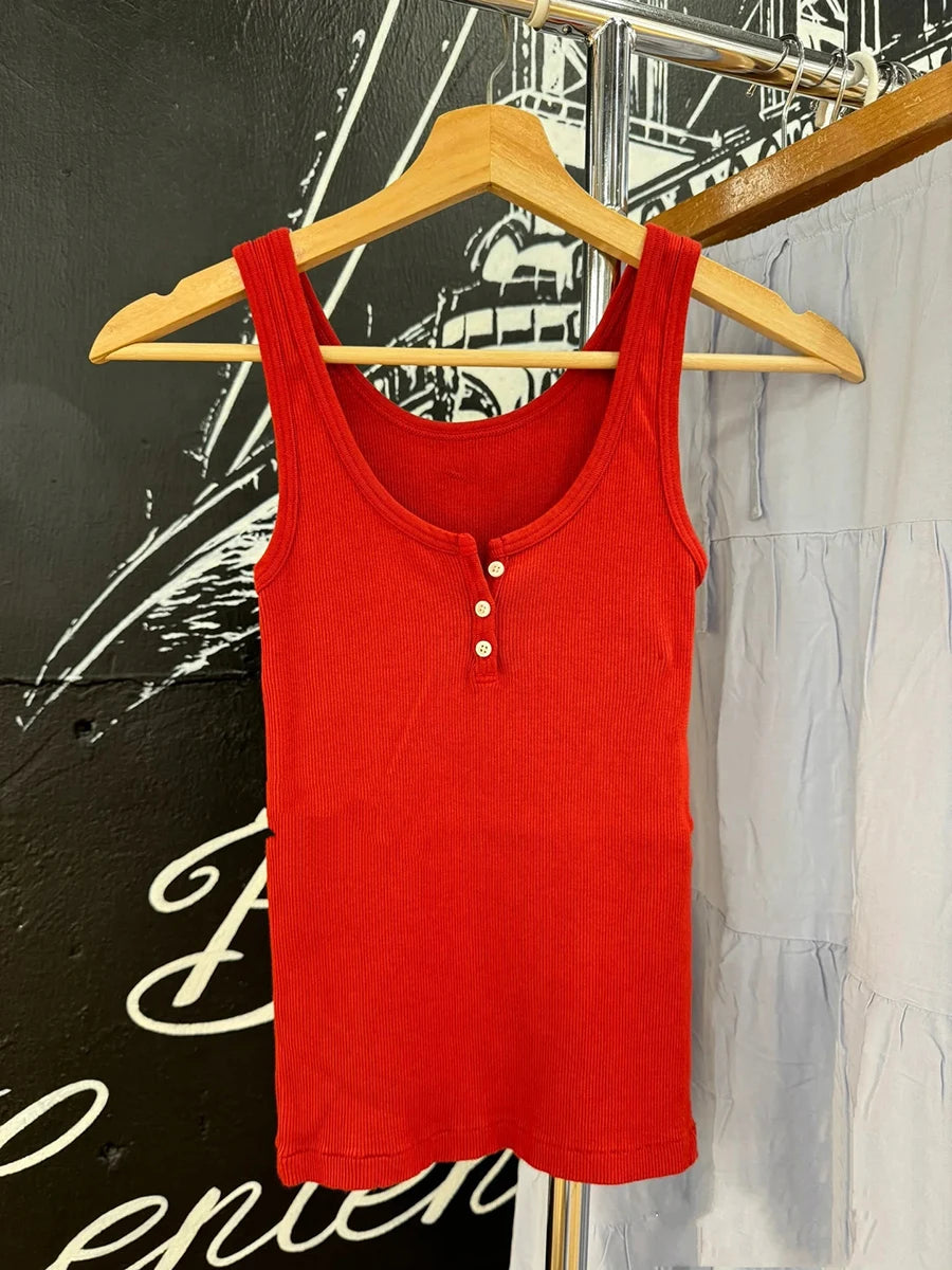 Red Vintage Buttons Slim Vests Women Summer Cotton Simple Basic Casual Sleeveless Tank Tops Sweet Streetwear Chic Cute Camis Y2K