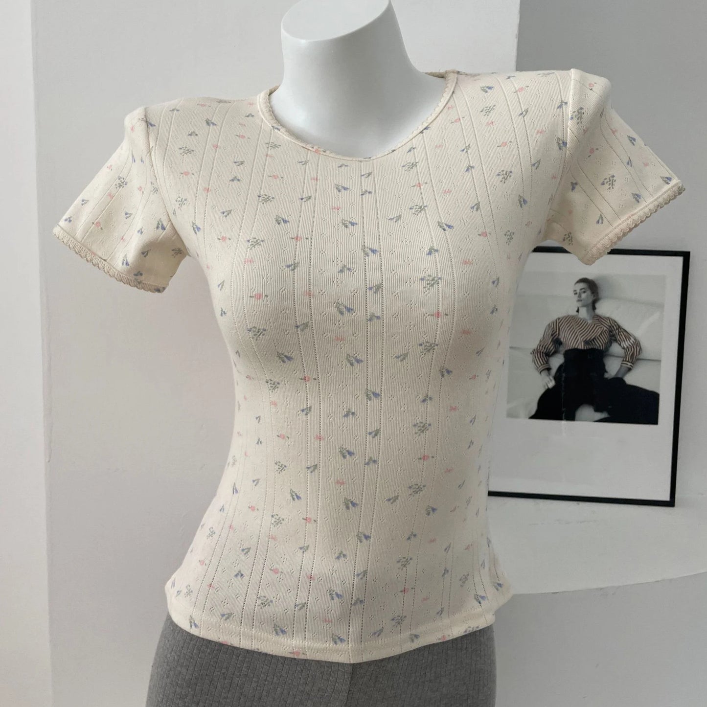 Eyelet Floral Print T-shirt Woman Summer Cotton Basic Round Neck Short Sleeve Tee Shirts Cute Sweet All-match Tshirt Y2K Tops