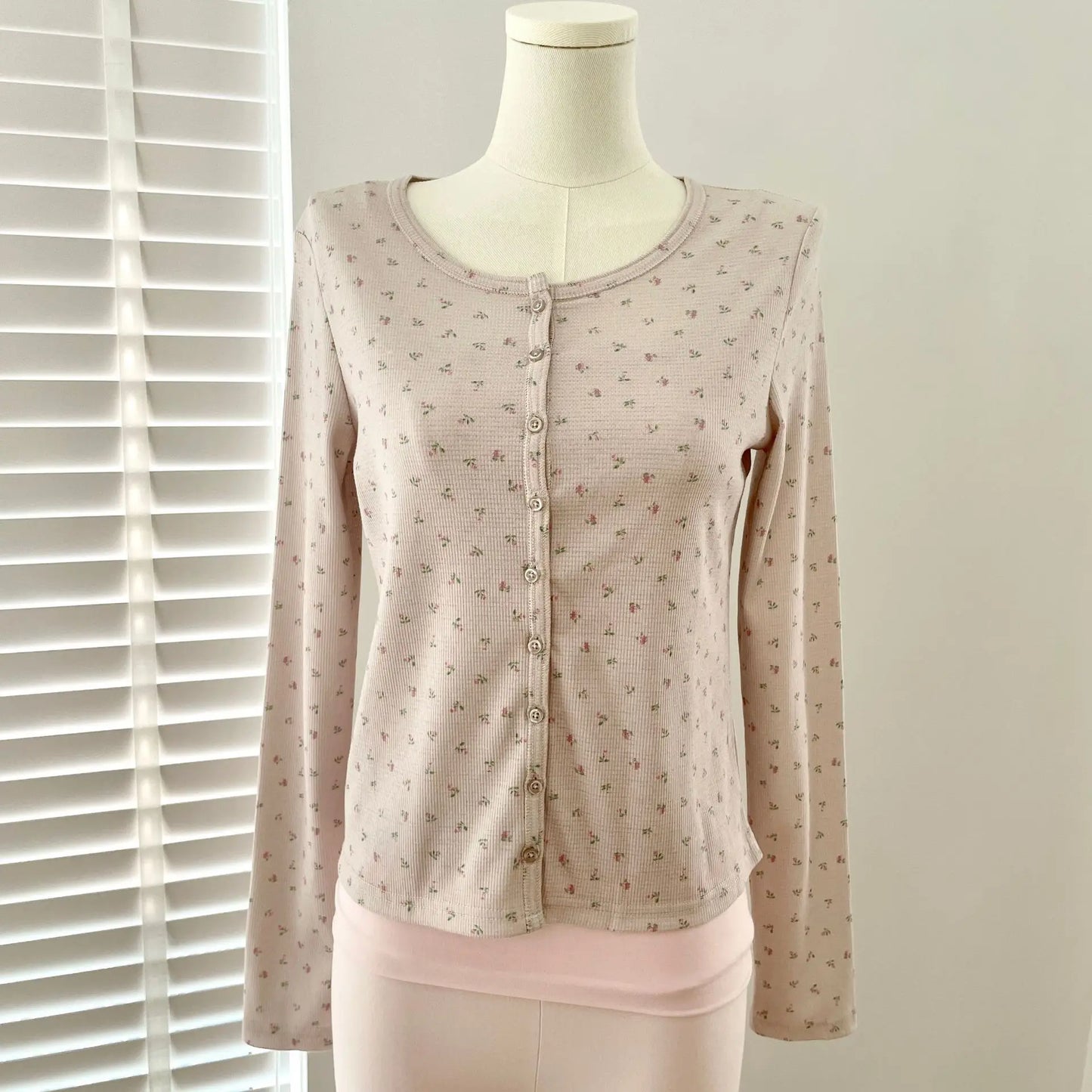 Floral Print Long Sleeve Cardigan Tees Women Casual Simple Basic Cotton Eyelet Slim Button T-shirts Vintage Sweet Chic Tshirts