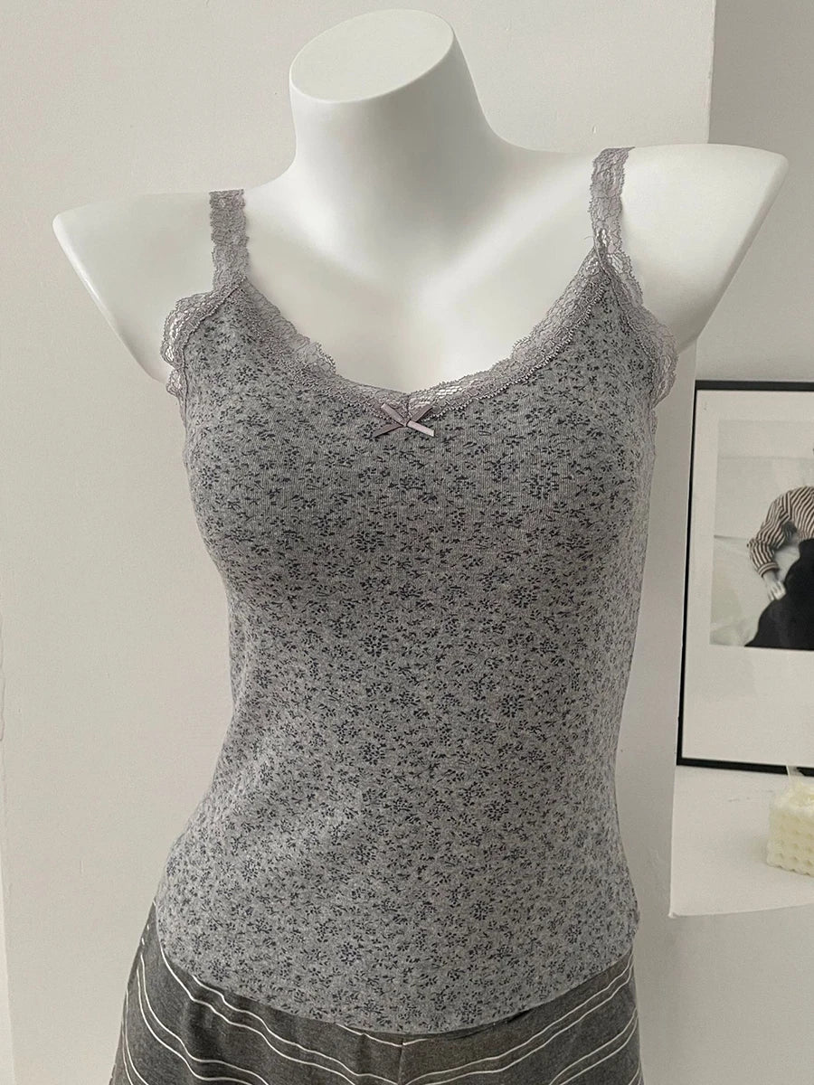 Lace Trim V-neck Slim Tank Tops Women Summer New Streetwear Cotton Casual Sleeveless Vests Sweet Cute Preppy Style Camisole Y2K