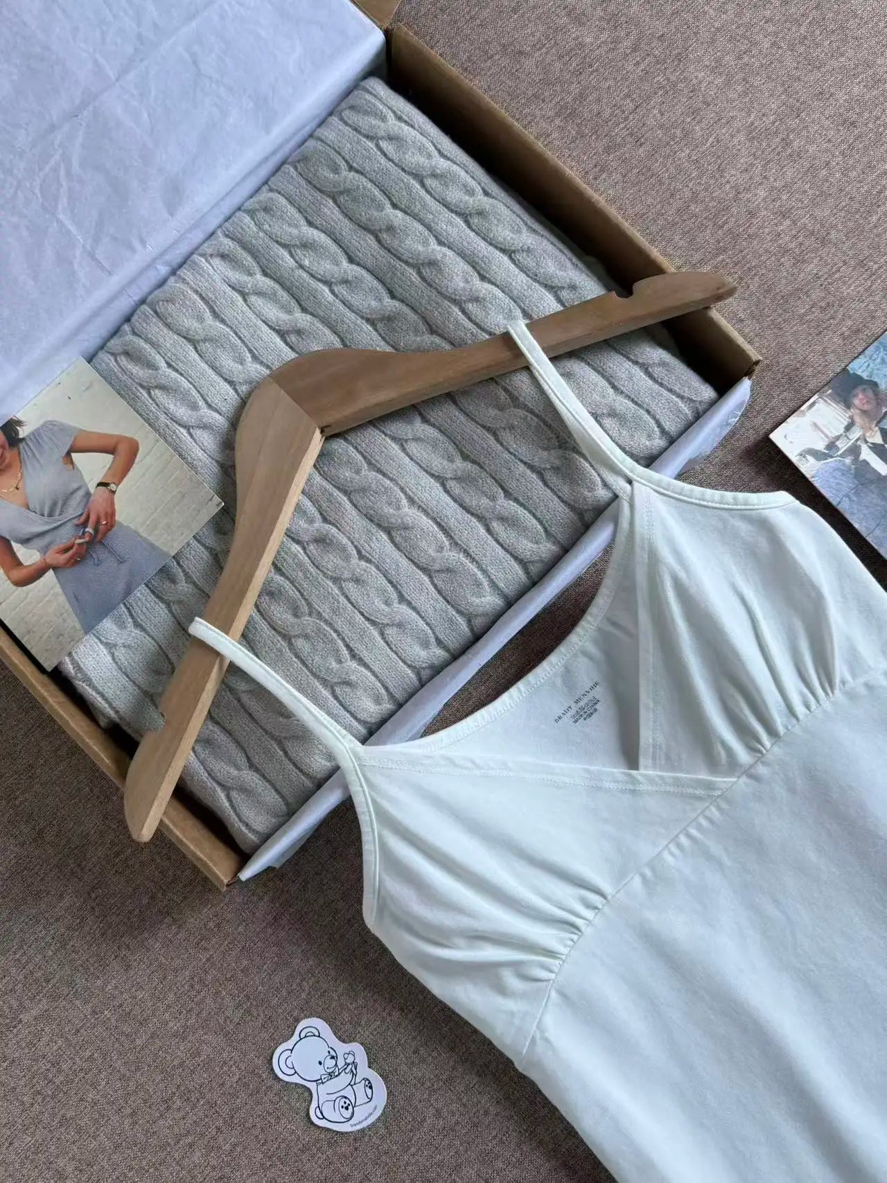 Solid Cotton V-neck Camisole Women Summer Casual Simple ALL-match Slim Sleeveless Vests American Vintage Sweet Tank Tops Y2K