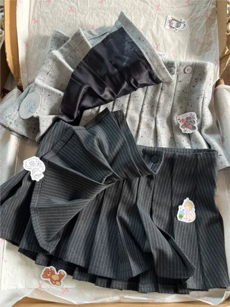 Low Waist Pleated Skirts Women Summer Chic Y2K Aesthetic Chic Button Mini Skirt Vintage Sweet Cute Preppy Style Faldas