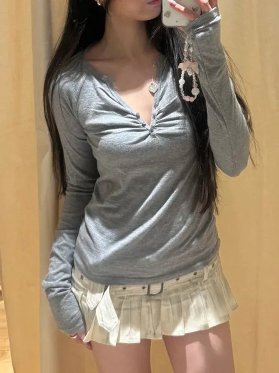 Gray V-neck Buttons Long Sleeve Tees Women Simple All-match Chic Cotton Folds Tshirt Tops Female Vintage Basic Sweet Tshirts Y2K