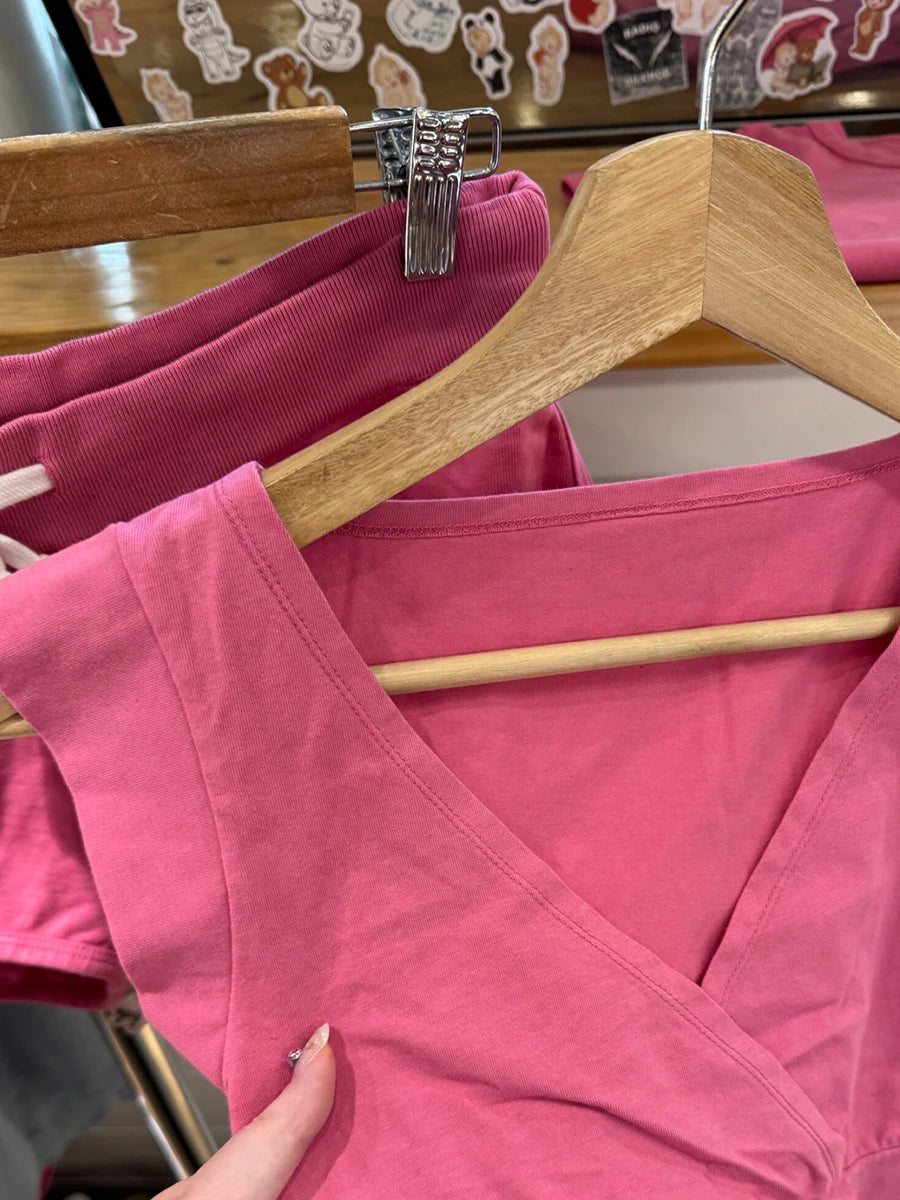 Rose Red Slim Crop Top Woman Streetwear Cute V-neck Short Sleeve Cotton Cropped T-shirt Casual Simple Sweet All-match Tee Tops