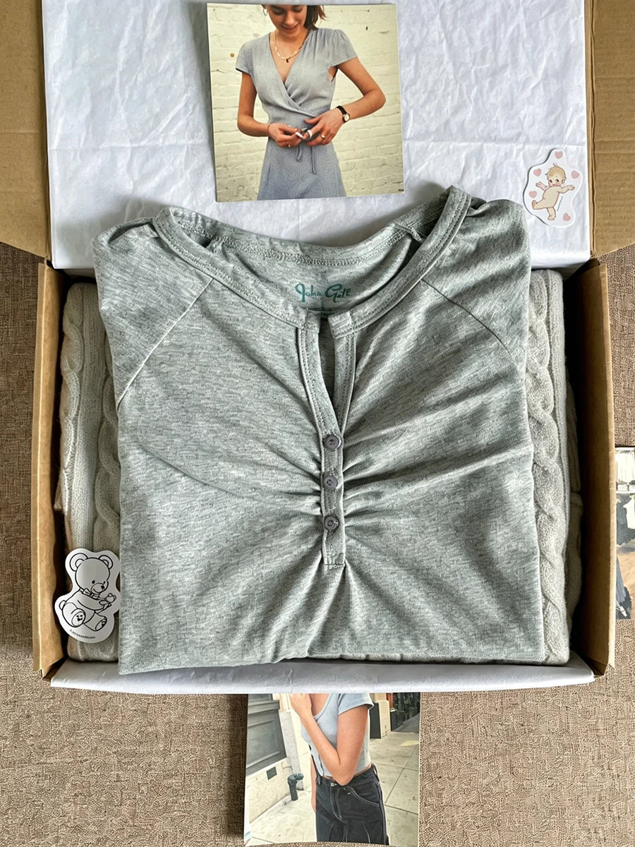 Gray V-neck Buttons Long Sleeve Tees Women Simple All-match Chic Cotton Folds Tshirt Tops Female Vintage Basic Sweet Tshirts Y2K