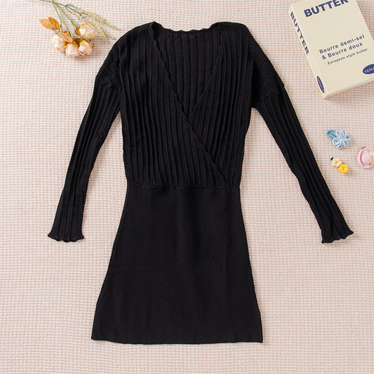 V-neck solid color tight sweater skirt